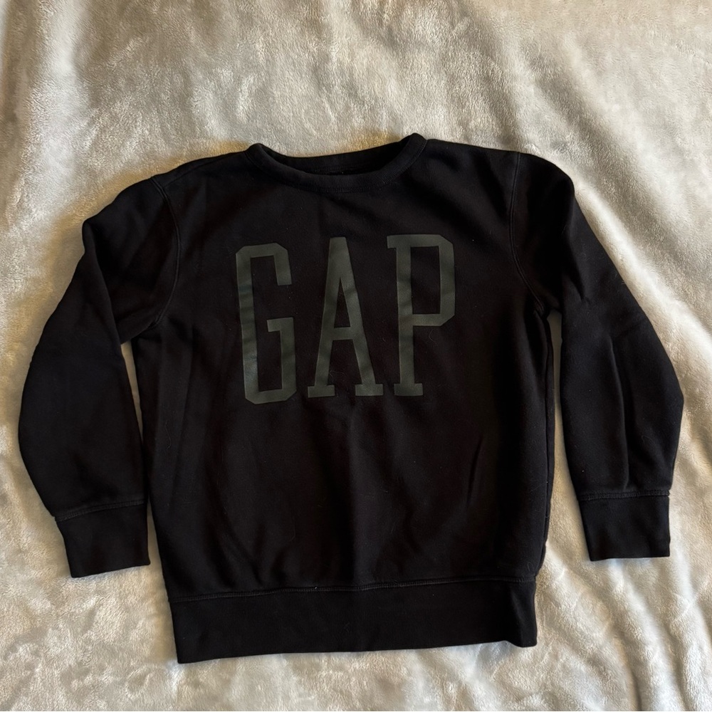 GAP Kids Black Crewneck Sweatshirt with Subtle Pattern